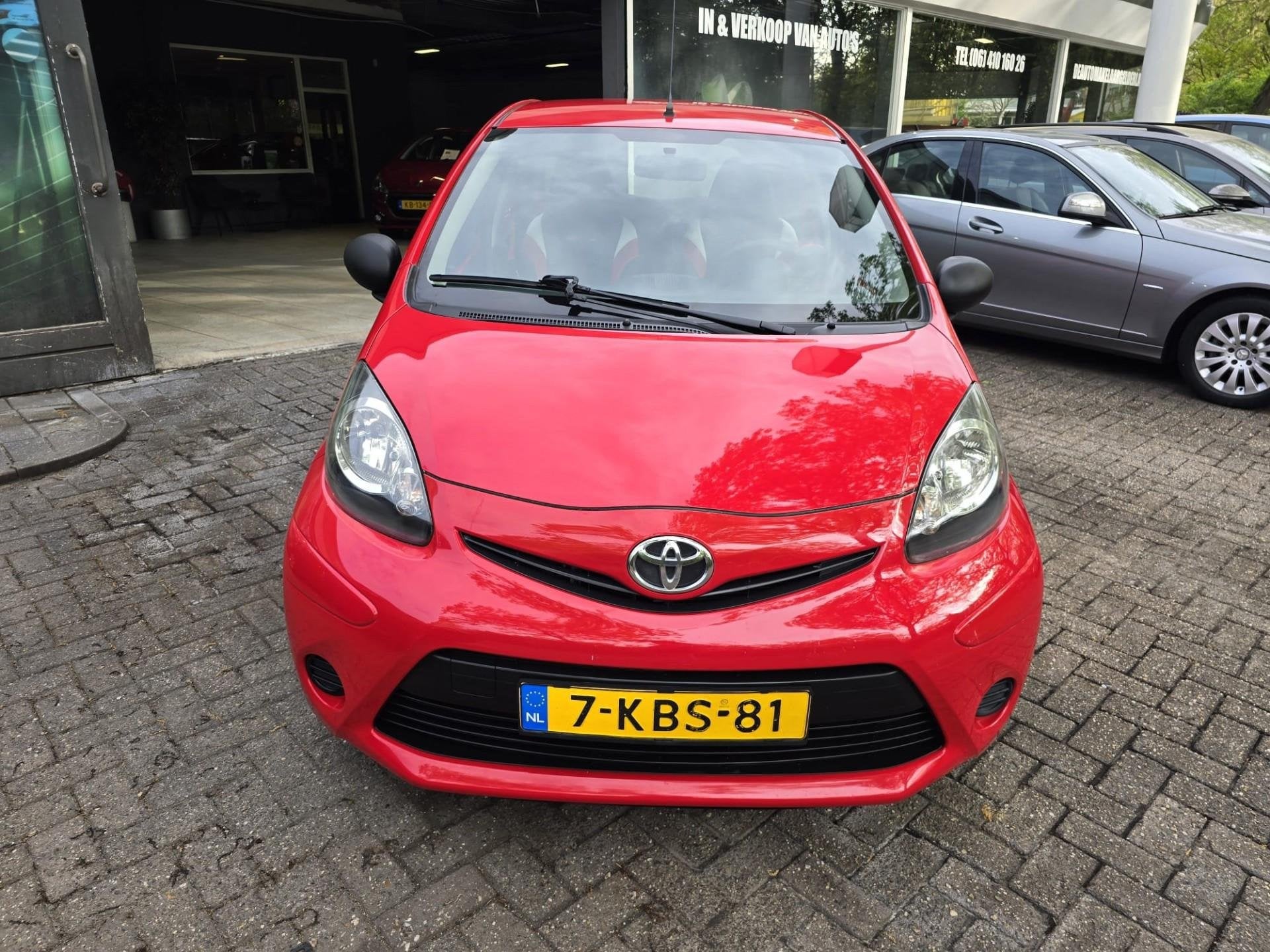 Toyota Aygo 1.0 VVT-i Comfort | 2E EIGENAAR | 12MND GARANTIE, Auto's, Voorwielaandrijving, Euro 5, Stof, Gebruikt