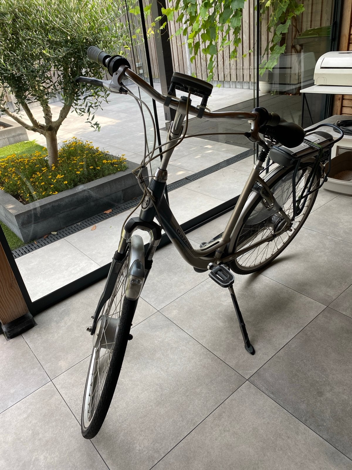 Gazelle stadsfiets - Gebruikt, maar in goede staat, Ophalen, Velgrem, Versnellingen, Gazelle