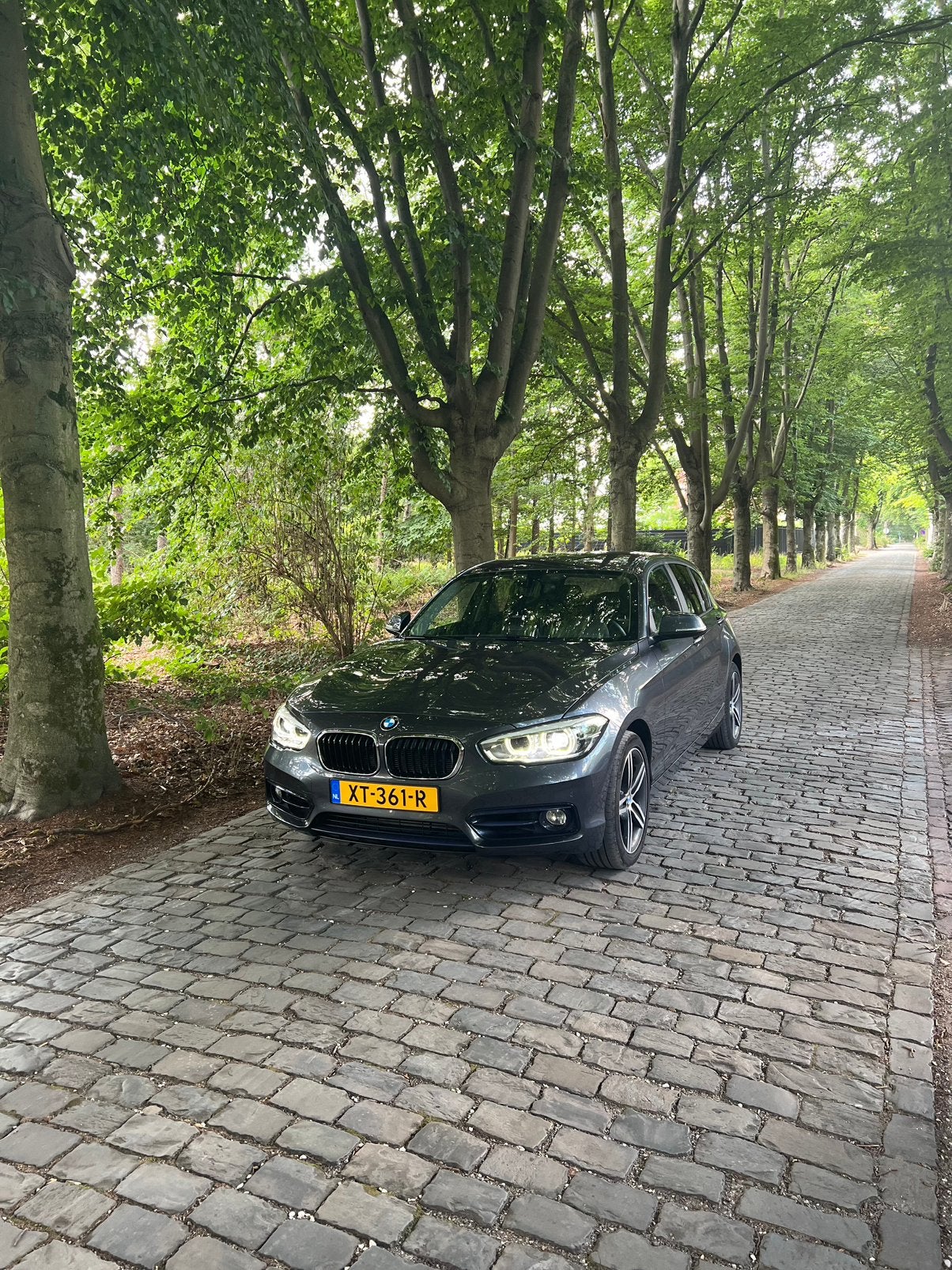 BMW 1-Serie 2.0 120D 5DR AUT 2015 Grijs, Auto's, BMW, Particulier, 1-Serie, ABS, Adaptieve lichten, Airbags, Airconditioning, Alarm