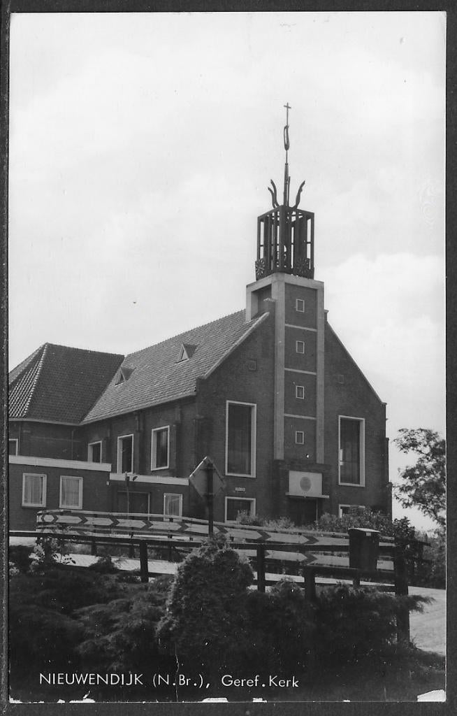 351 Nieuwendijk ( N,Br ) Geref, Kerk, Ophalen of Verzenden, Voor 1920, Gelopen, Noord-Brabant