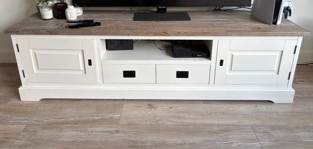 Te koop salontafel, eetkamertafel en tv meubel, Ophalen