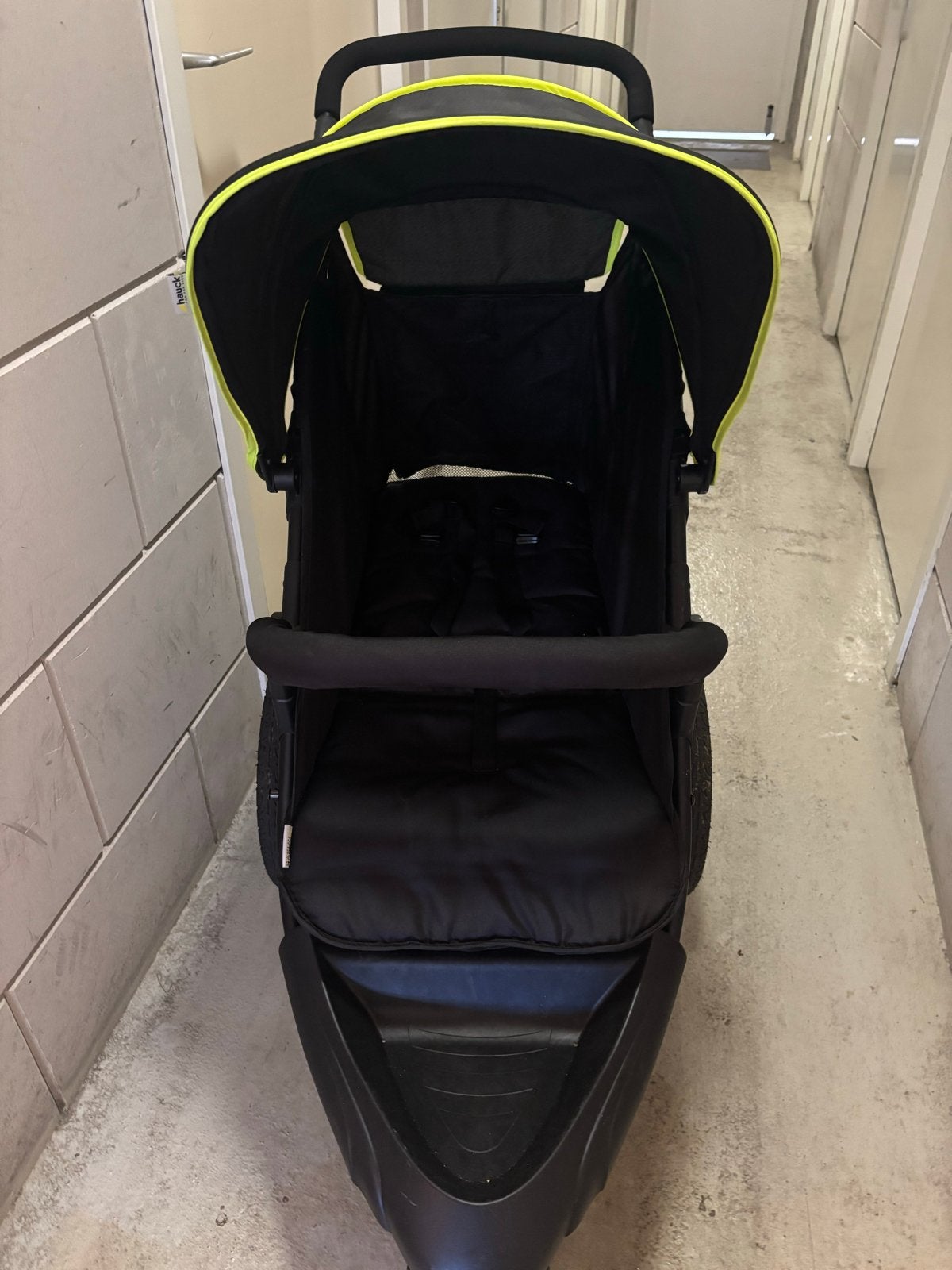 Hauck Runner kinderwagen - Zwart/Neon Geel, Kinderen en Baby's, Buggy's, Ophalen, Gebruikt, Overige merken, Verstelbare rugleuning