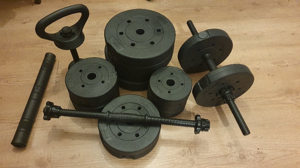 Complete Workout set: barbell, kettlebell, 1-5kg, Ophalen, Zo goed als nieuw, Benen, Krachtstation