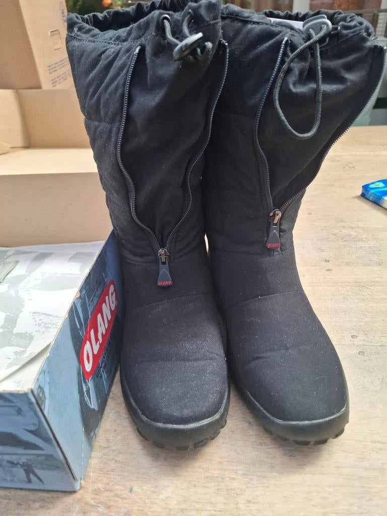 Snowboots. Zwart Maat 38 zo goed als nieuw, Maat 38/40 (M), Overige typen, Ophalen of Verzenden, Zo goed als nieuw