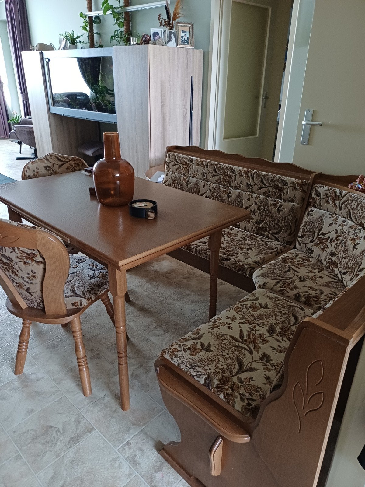 Duitse eethoek met opbergruimte en 2 stoelen, Huis en Inrichting, Complete eetkamers, Ophalen of Verzenden, Gebruikt, Duits, Klassiek, Landelijk