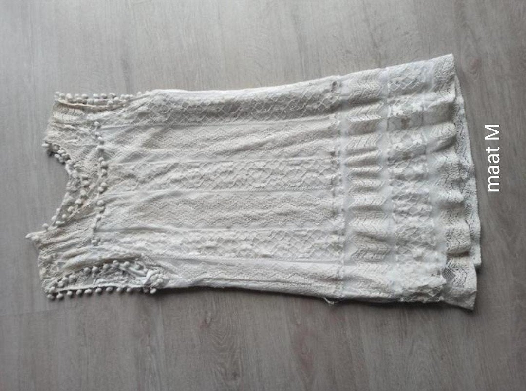 Witte kante jurk, Maat 38/40 (M), Wit, Ophalen of Verzenden, Gedragen