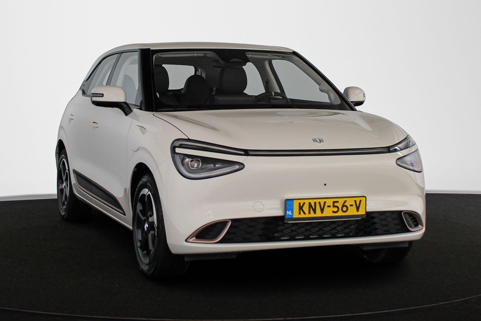 Dongfeng BOX Premium Edition 42 kWh / Demo voordeel, Auto's, 1330 kg, Stof, Gebruikt, 95 pk