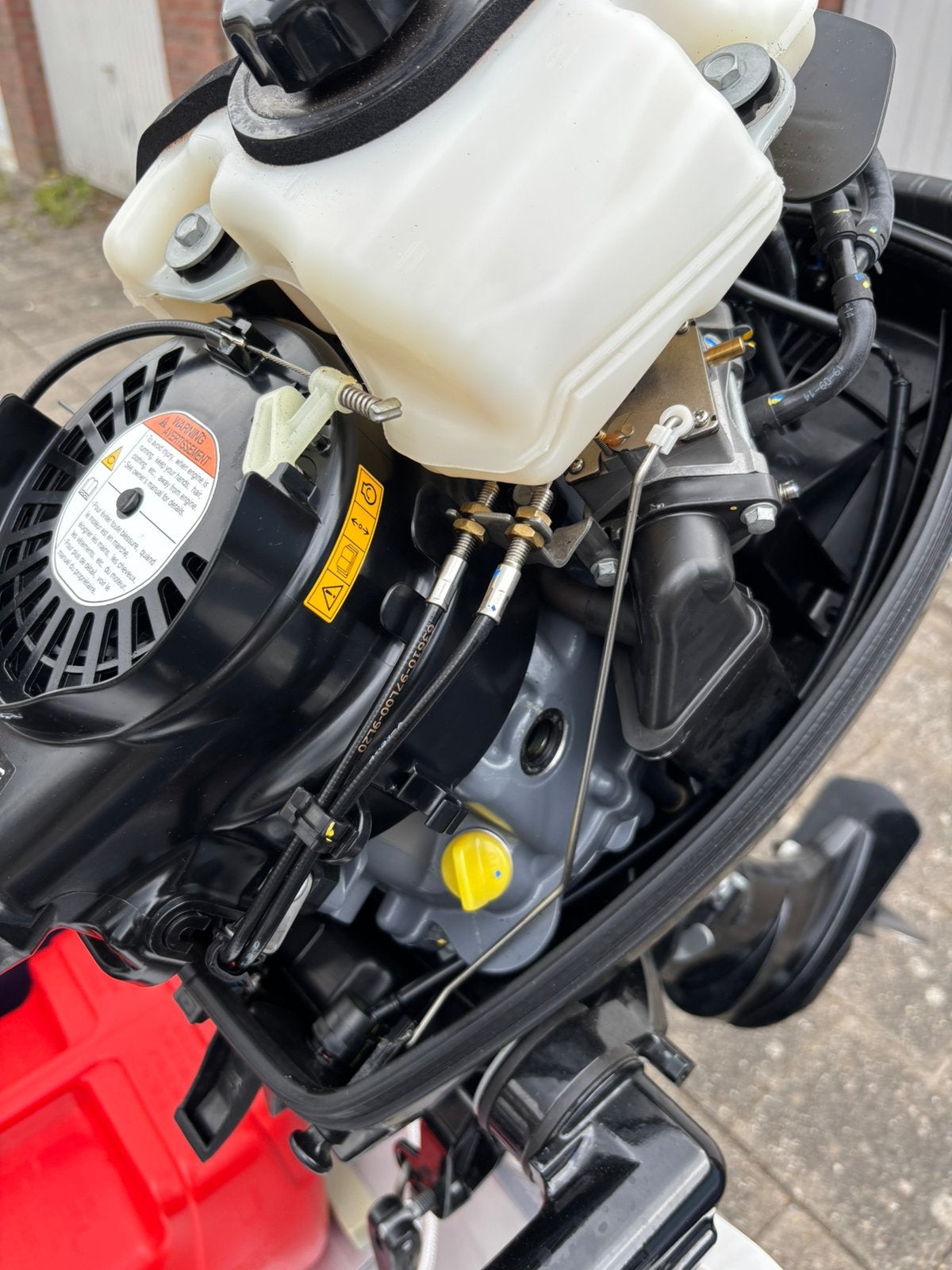Foto 9 van Beaut TZ300AL Rubberboot met Suzuki DF 6A en Pega Trailer