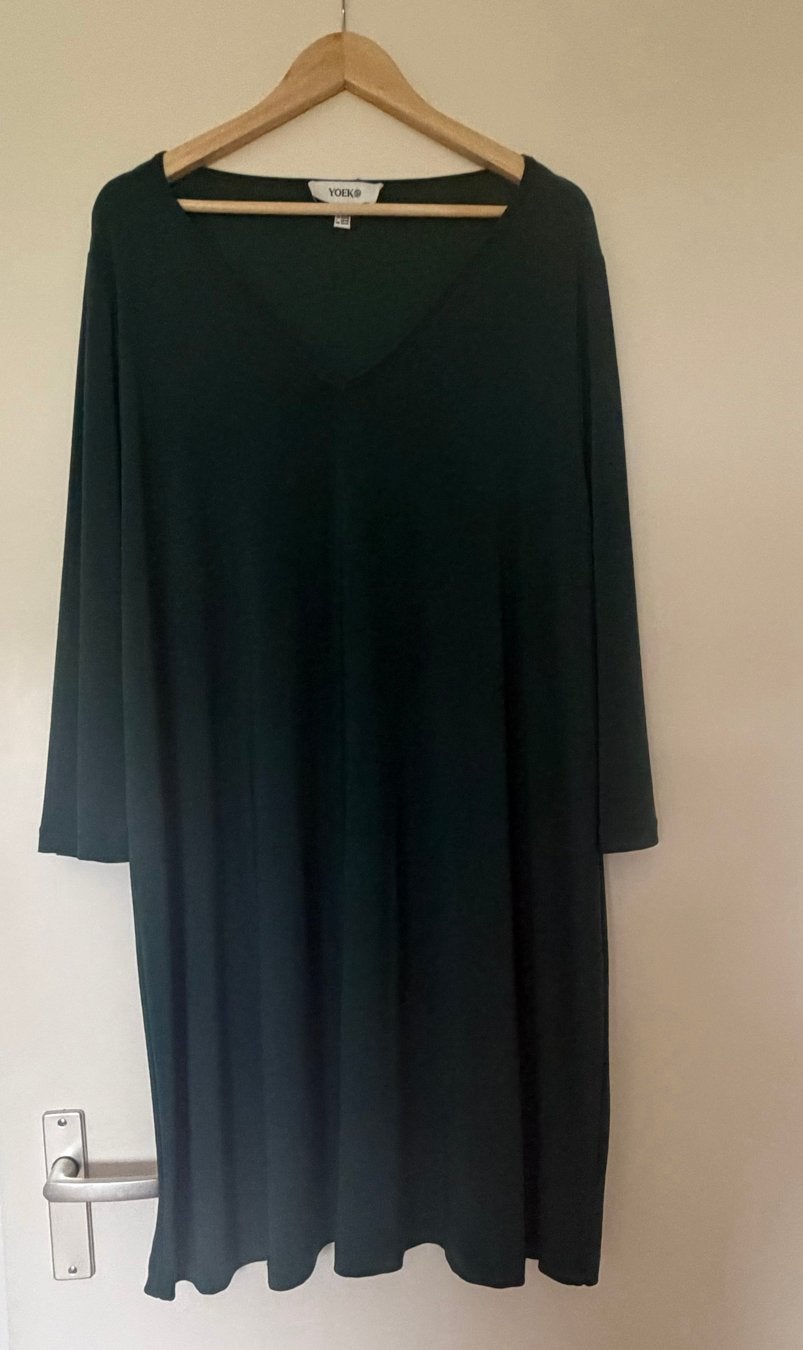 Prachtige donkergroene jurk YOEK, Kleding | Dames, Maat 46/48 (XL) of groter, Nieuw, Ophalen of Verzenden, Boven de knie