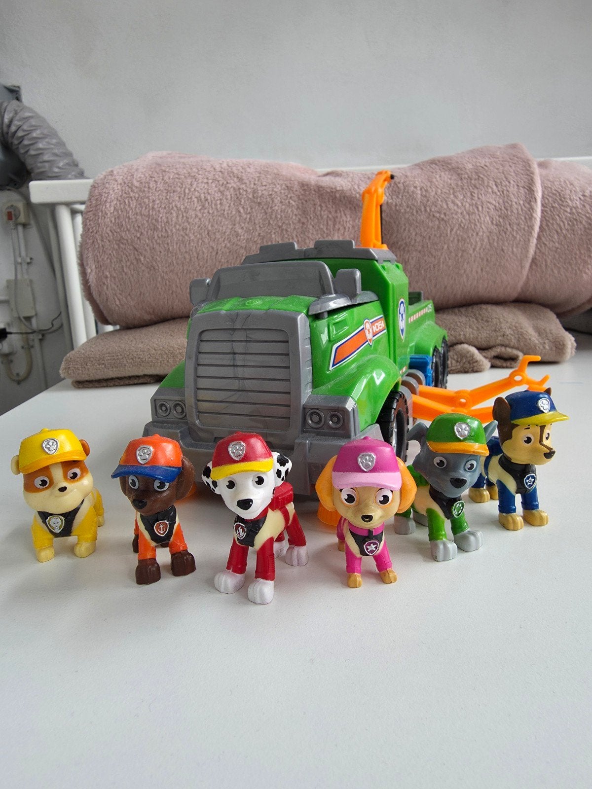 Paw Patrol speelset met vrachtwagen en 6 figuren, Kinderen en Baby's, Speelgoed | Actiefiguren, Ophalen, Gebruikt