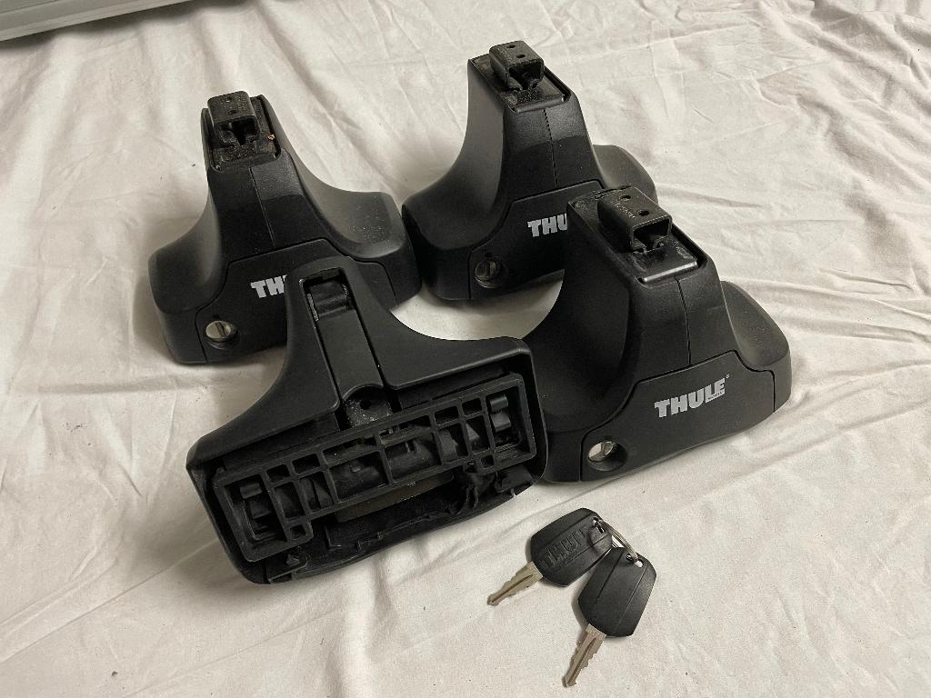 Thule Rapid system 754 Dakdrager voetenset, Ophalen of Verzenden, Zo goed als nieuw
