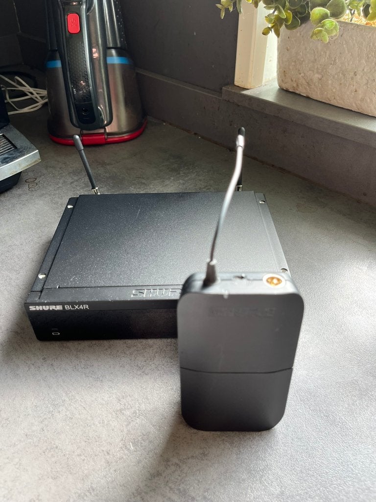 Draadloos gitaar-systeem Shure BLX14R S8. Als nieuw., Ophalen of Verzenden, Zo goed als nieuw, Elektrische gitaar