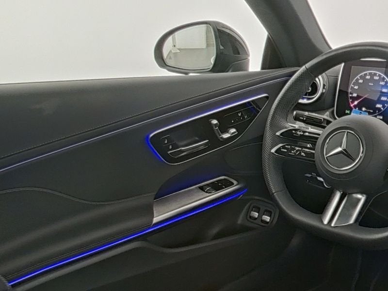 Mercedes-Benz CLE Coupé 300 e AMG Nightpakket plug-In Hybri, Auto's, Automaat, 12 maanden, Zwart, 4 cilinders