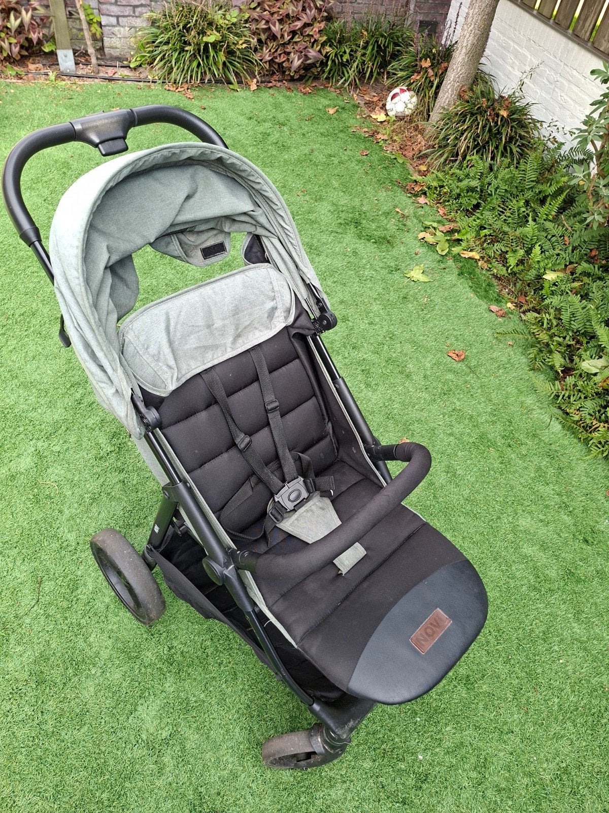 buggy novi, Ophalen, Zo goed als nieuw, Overige merken