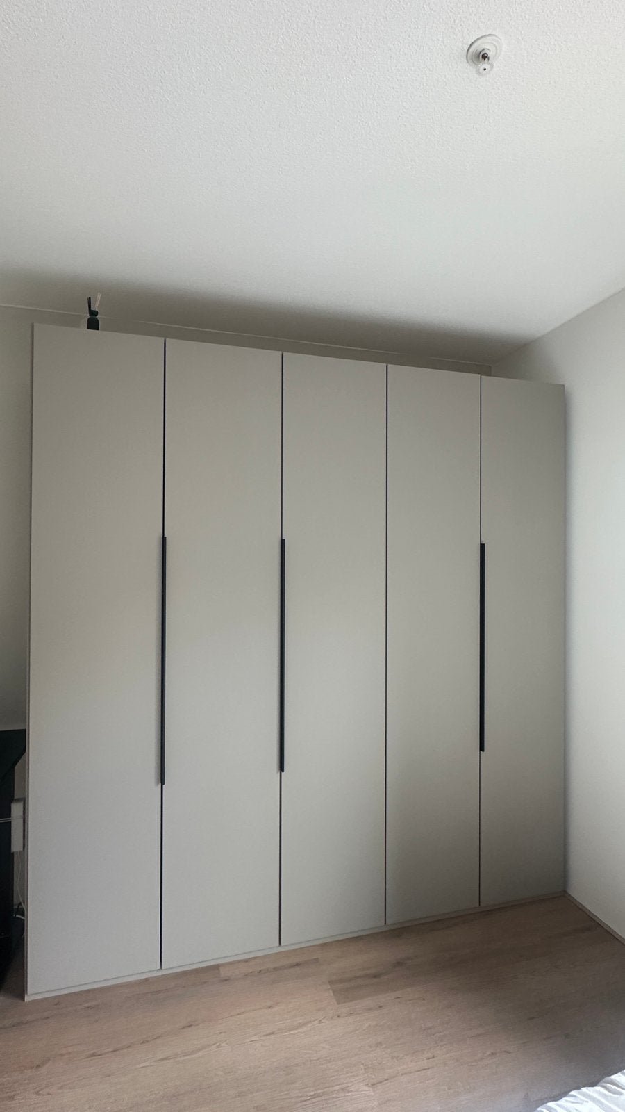 Kleding kast leenbakker MOET WEG, Ophalen, Zo goed als nieuw, 50 tot 75 cm, 150 tot 200 cm