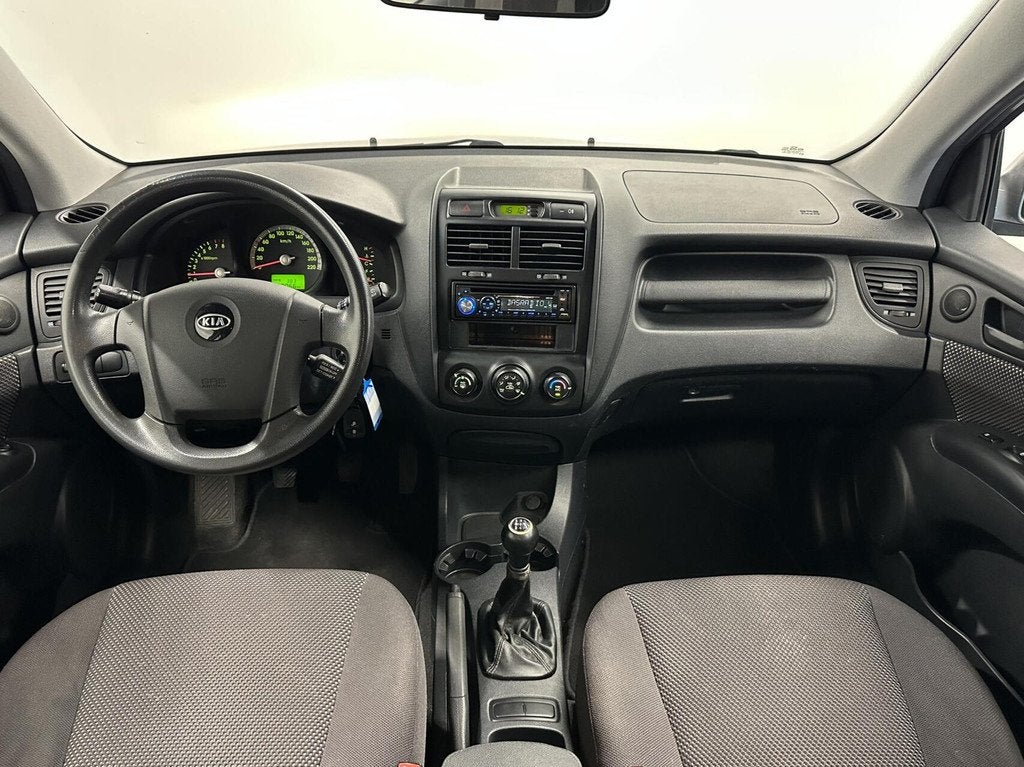 Kia Sportage 2.0 CVVT Comfort AIRCO TREKHAAK CRUISE ., Auto's, Kia, 1442 kg, Stof, Gebruikt, Met garantie (alle)