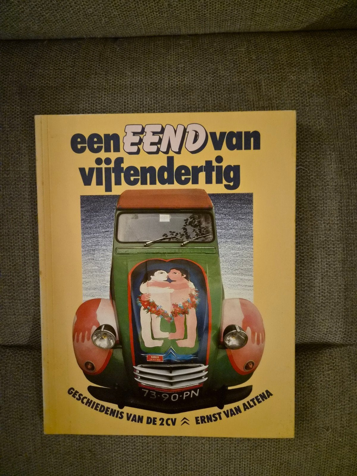 Boek: Een Eend van Vijfendertig - Geschiedenis van de 2CV, Ophalen of Verzenden, Gelezen, Citroën, Ernst van Altena