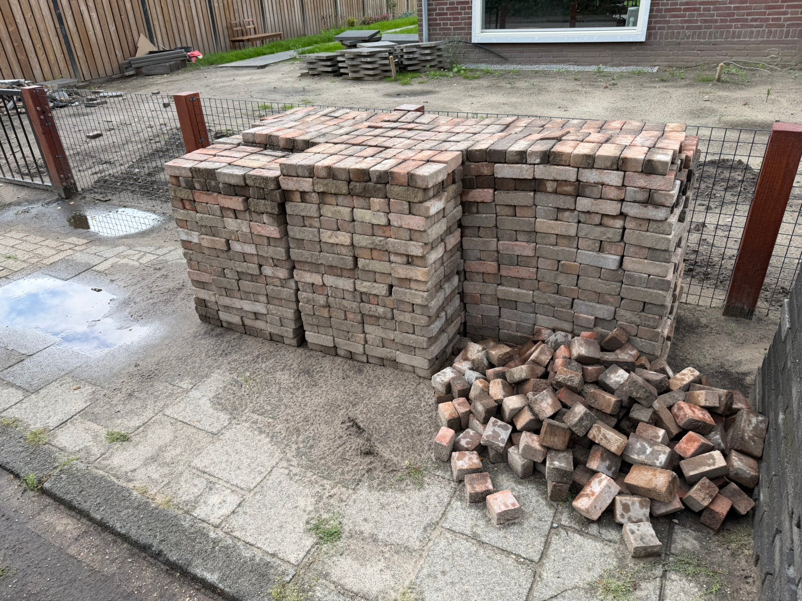 2157 (25m2) oude gebakken Klinkers Rijnformaat (15x7,5x5cm), Ophalen, Gebruikt, Rubber, 10 m² of meer