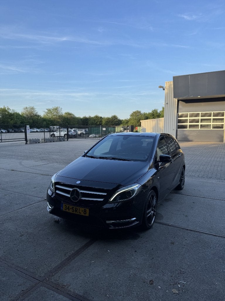 Mercedes-Benz B-Klasse 1.6 B180 5DRS Blue EFF 2011 Zwart, Voorwielaandrijving, 1295 kg, 4 cilinders, Handgeschakeld