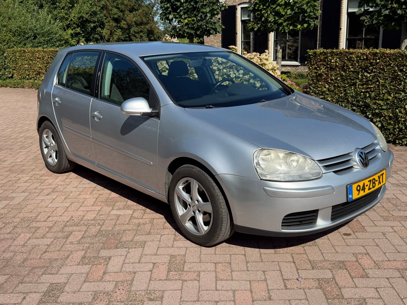 Volkswagen Golf 1.6 75KW 2008 Grijs, APK tot Augustus 2027, Auto's, Voorwielaandrijving, Stof, 4 cilinders, 620 kg