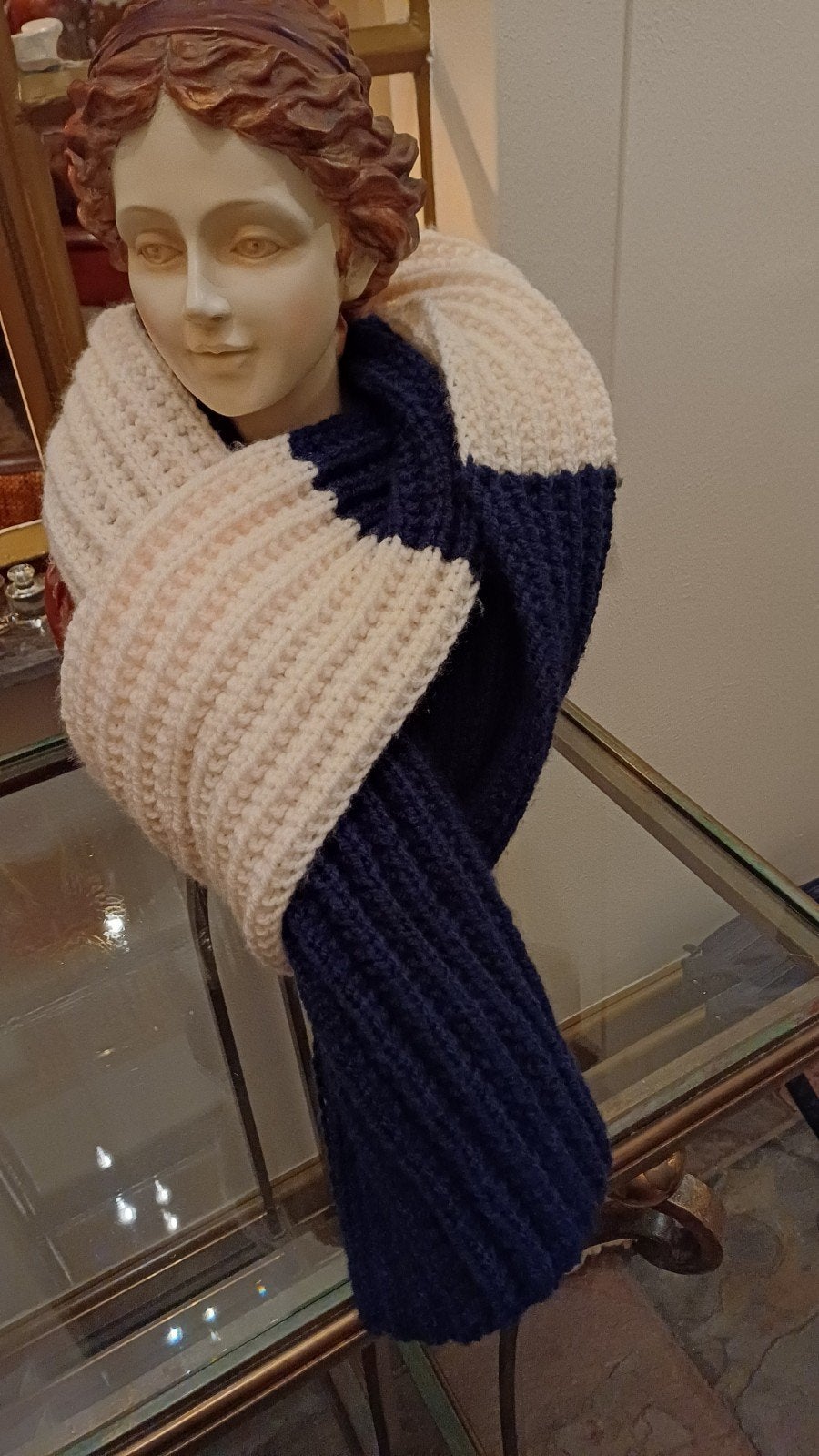 Super mooie handgebreide sjaal, Kleding | Dames, Mutsen, Sjaals en Handschoenen, Ophalen of Verzenden, Nieuw, Maat 46/48 (XL) of groter