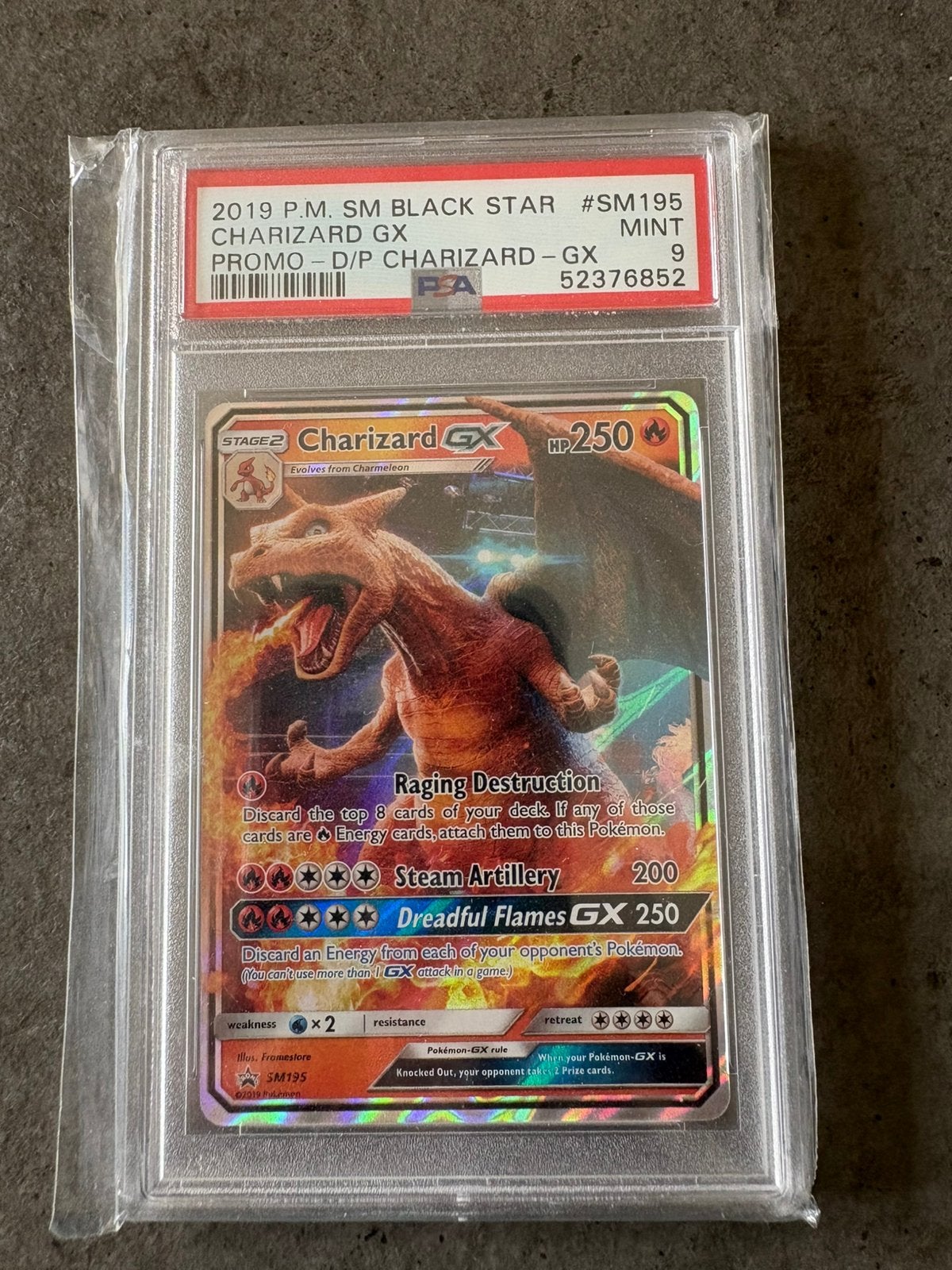 Charizard GX (SM 195) PSA 9, Ophalen of Verzenden, Zo goed als nieuw