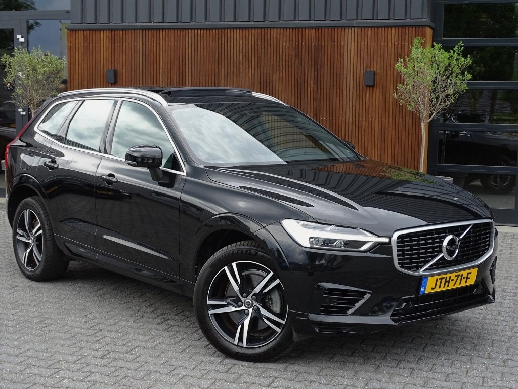 Volvo XC60 T8 408PK AWD / R-Design / LED (bj 2017), Automaat, Gebruikt, Euro 6, 1969 cc