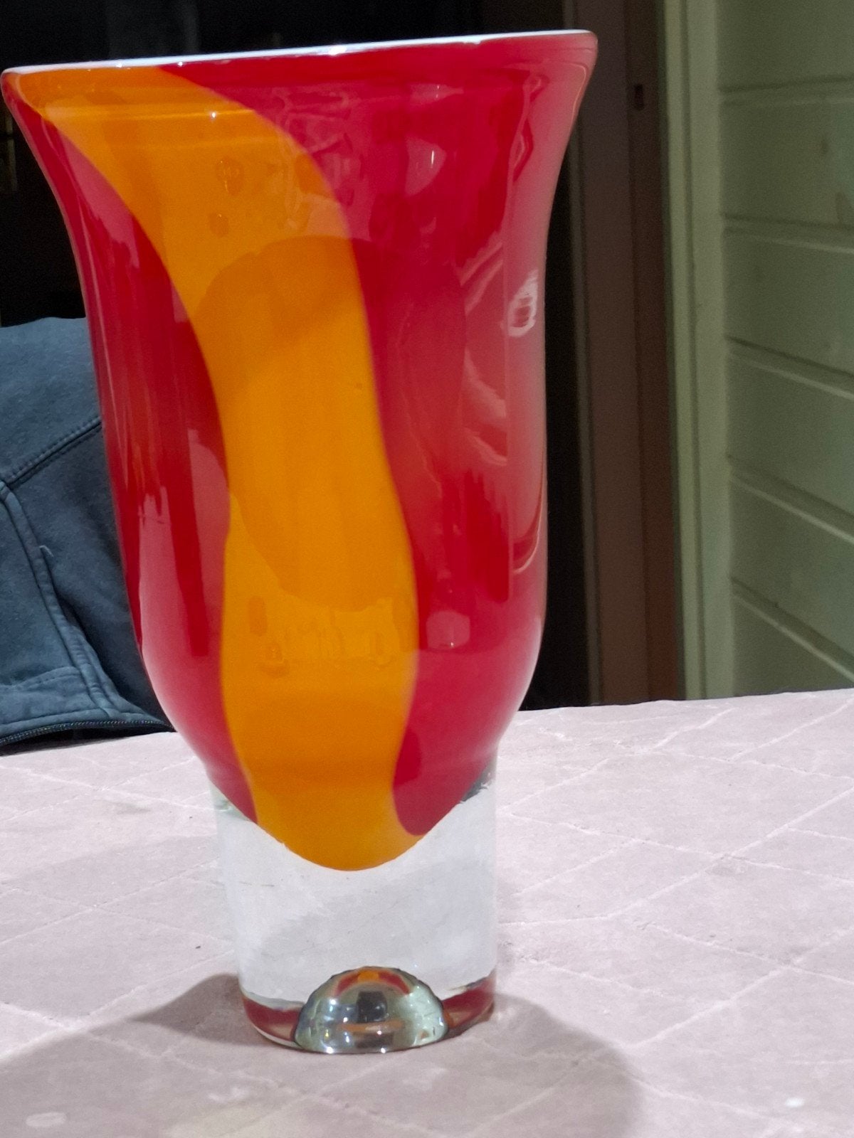 Decoratieve glazen vaas rood/oranje, Ophalen of Verzenden, Rood, Glas, Minder dan 50 cm