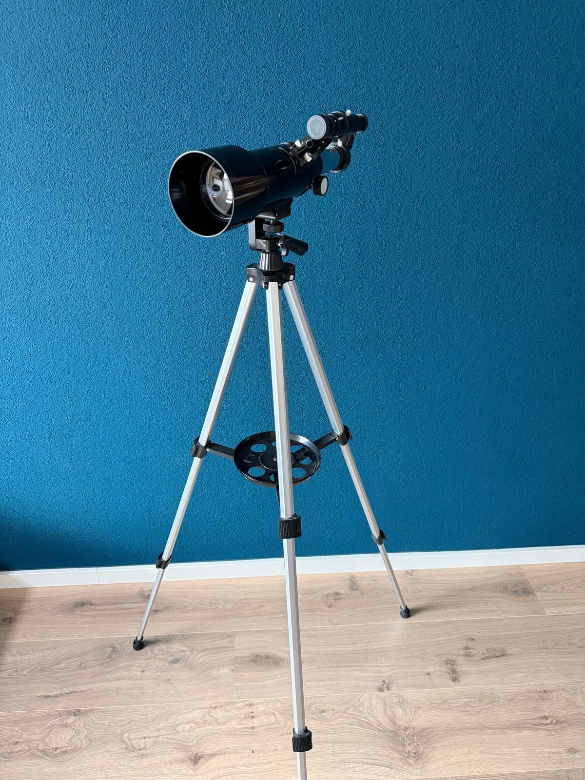 Telescoop met statief - Ideaal voor beginners, Audio, Tv en Foto, Ophalen, Gebruikt, Met statief, Spiegeltelescoop (reflector)