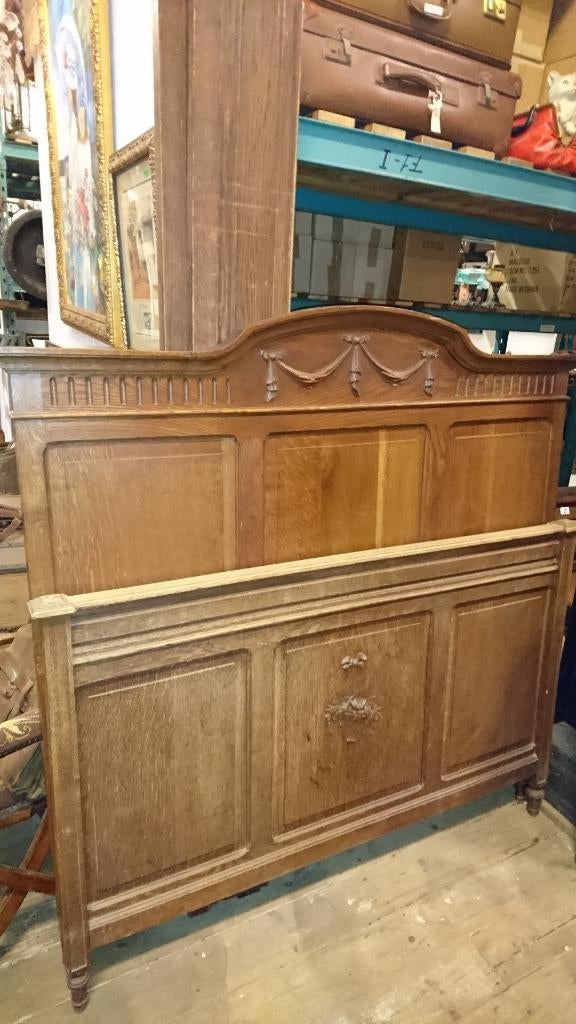 Echt antiek bed 145 cm breed en 216 cm lang, zonder spiraal, Antiek en Kunst, Ophalen