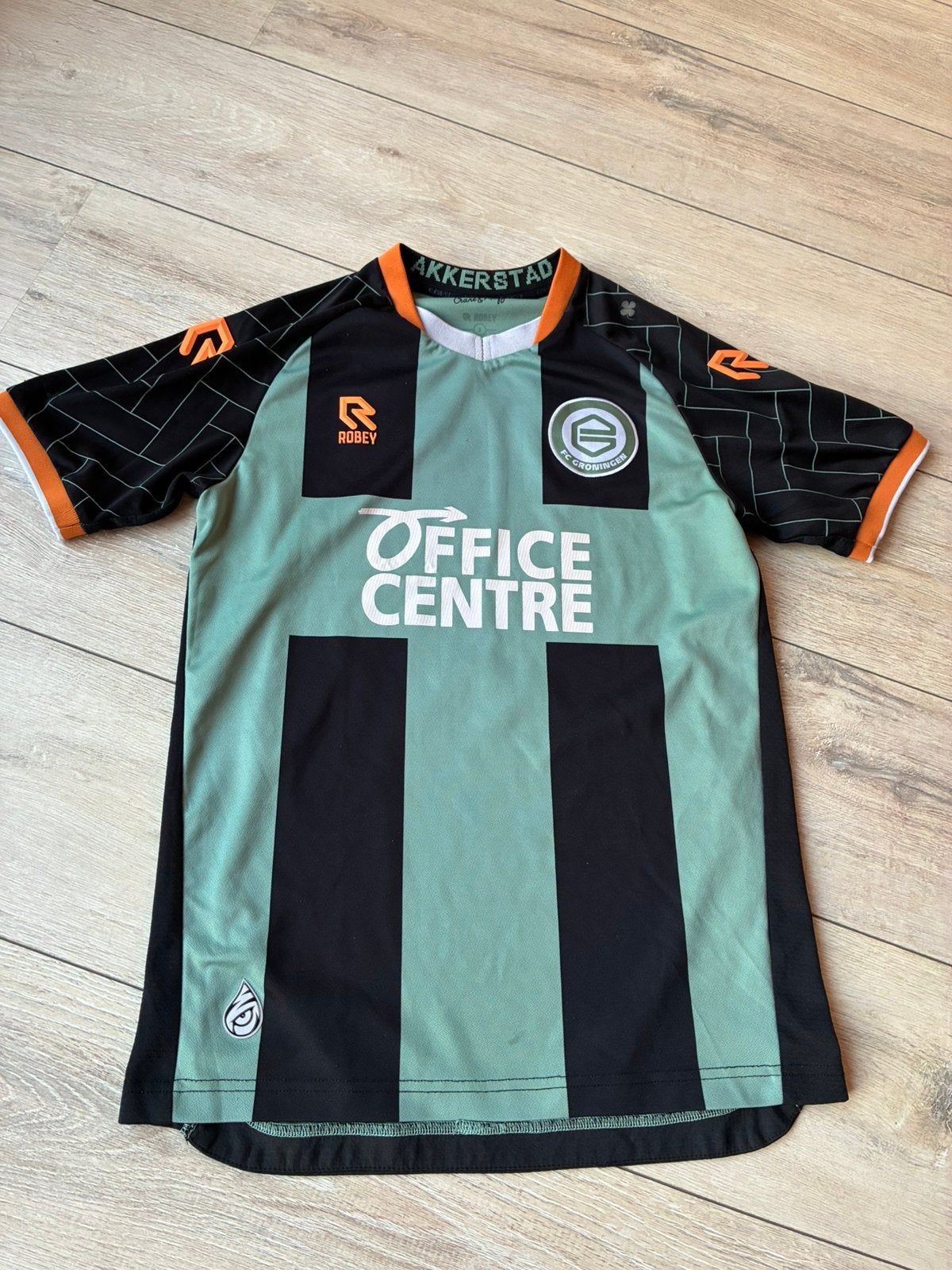 Fc groningen 3e shirt+broek 21/22 maat S kraantje pappie, Sport en Fitness, Maat S, Ophalen of Verzenden, Gebruikt, Shirt