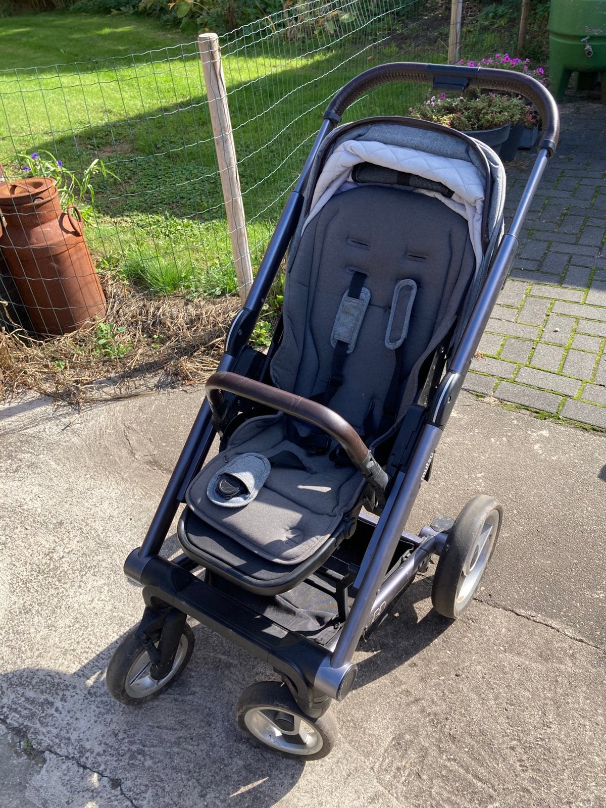 Mutsy wandelwagen met winterzak, Kinderen en Baby's, Ophalen, Gebruikt, Kinderwagen, Mutsy