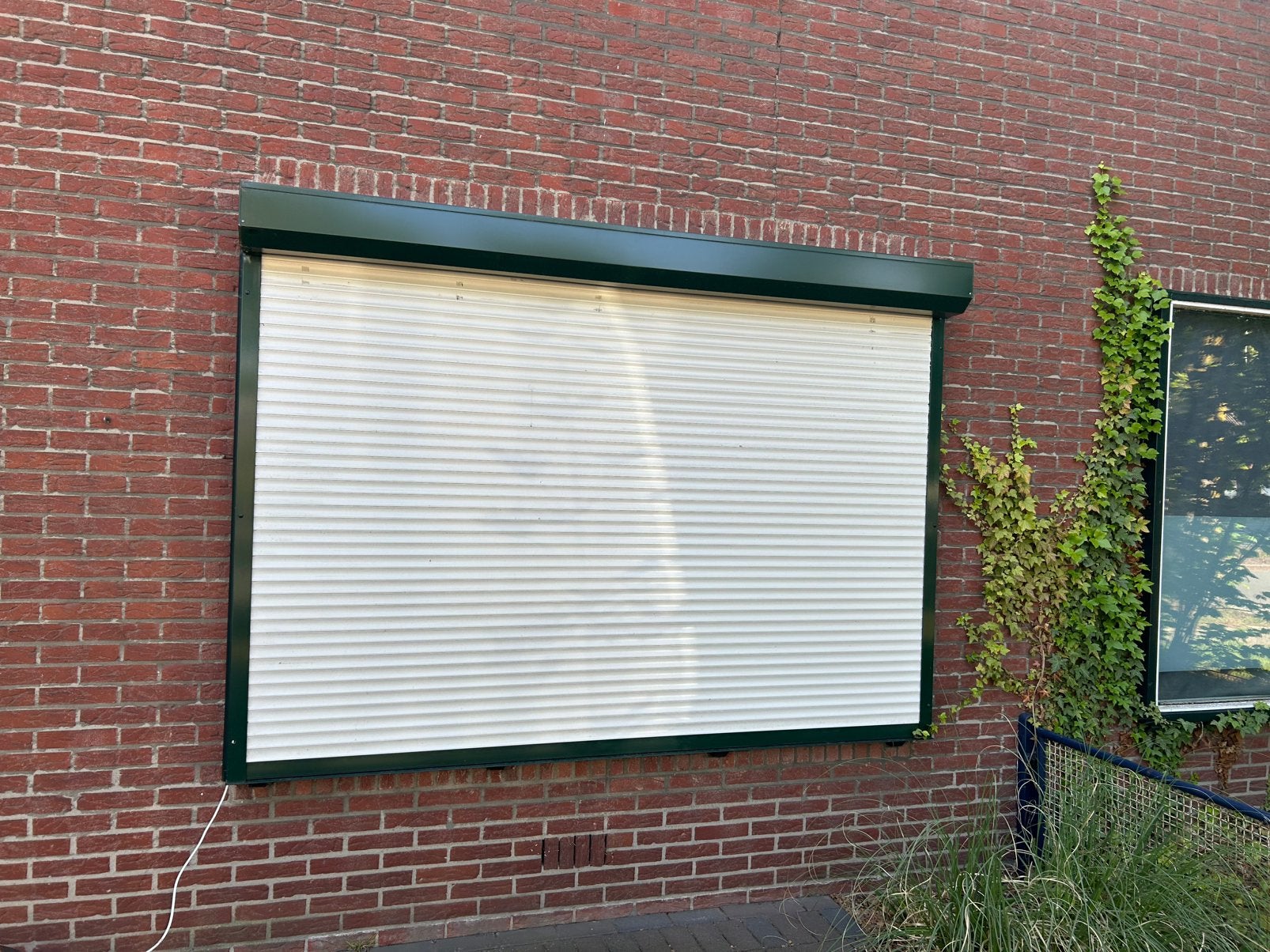Rolluik elektrisch afmeting 2535mm x 1630mm 9001, Ophalen, Crème of Beige, Zo goed als nieuw, 200 cm of meer