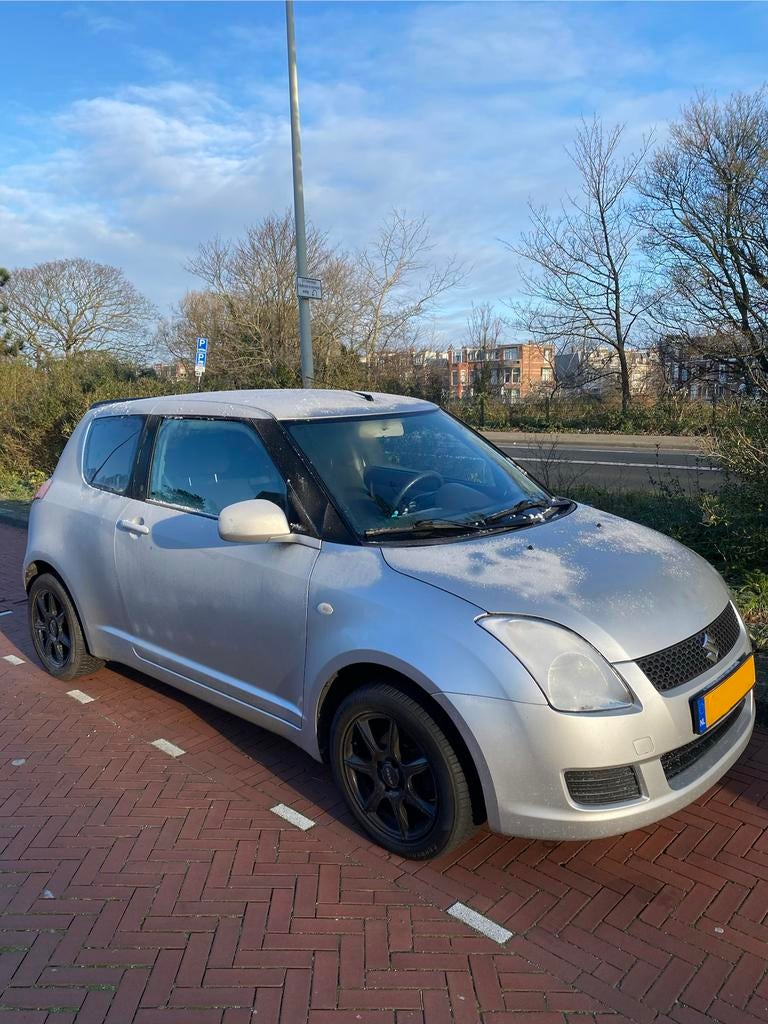 Suzuki Swift 1.3 3D 2008 Grijs, Auto's, Suzuki, Particulier, Swift, Benzine, C, Hatchback, Handgeschakeld, Origineel Nederlands