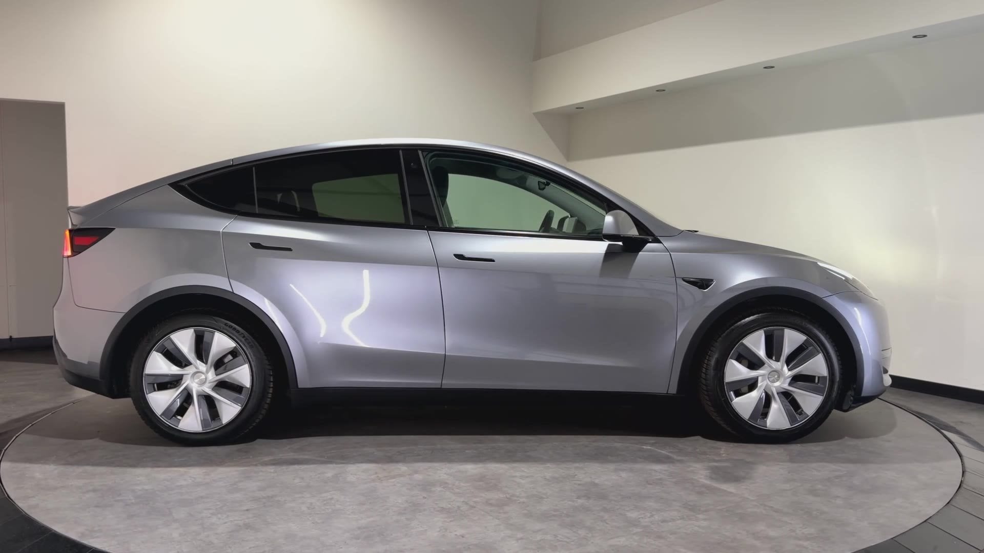 Tesla Model Y Long Range AWD 75 kWh | ACC | Stoelen verwarmd, Gebruikt, Met garantie (alle), Navigatiesysteem, 351 pk
