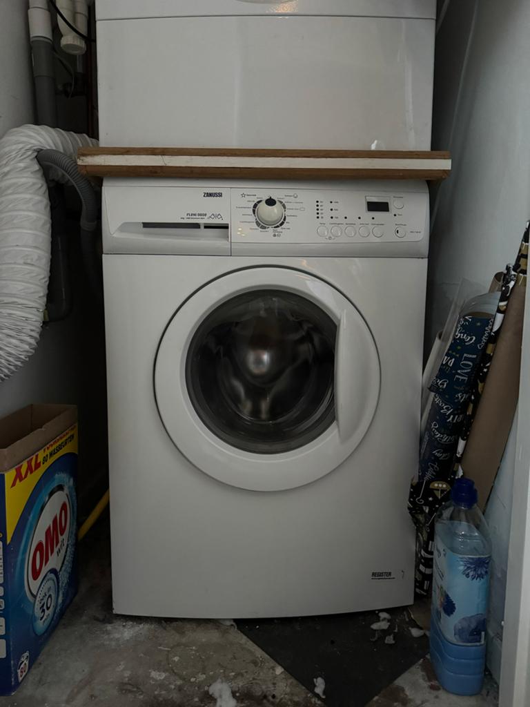 Zanussi 'flexi-dose' 6 kg wasmachine, Witgoed en Apparatuur, Wasmachines, Gebruikt, Voorlader, 6 tot 8 kg, 85 tot 90 cm, 1200 tot 1600 toeren