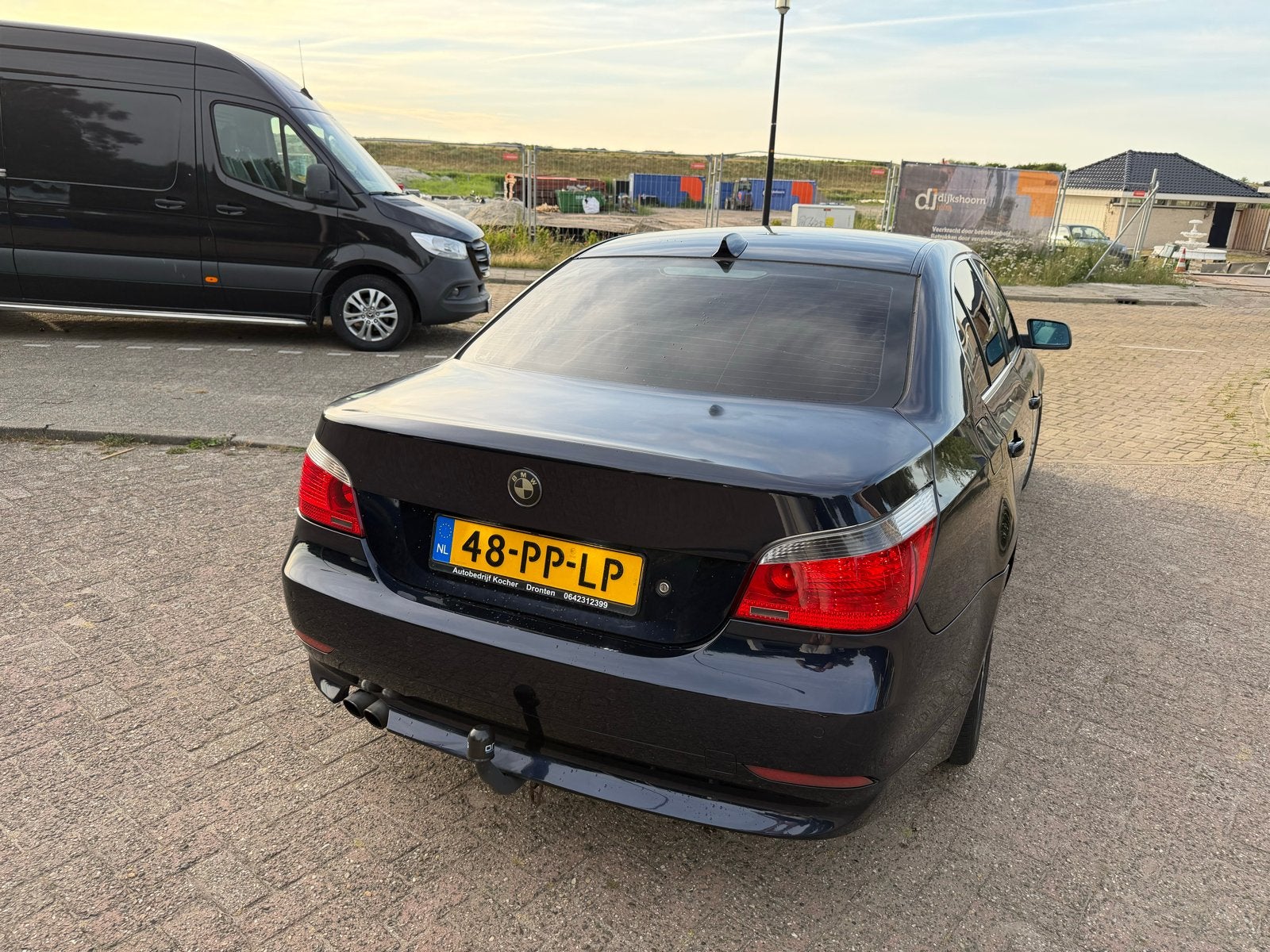 Urgent sale  BMW 5-Serie 2.2 I 520 AUT 2004 Blauw, Auto's, Achterwielaandrijving, Blauw, Bedrijf, 170 pk