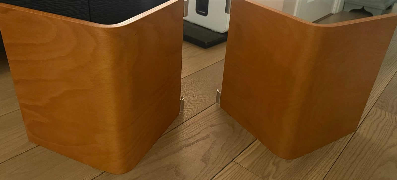 Auping Auronde bedtafeltjes kersenhout, Ophalen, Gebruikt, Bruin, Hout