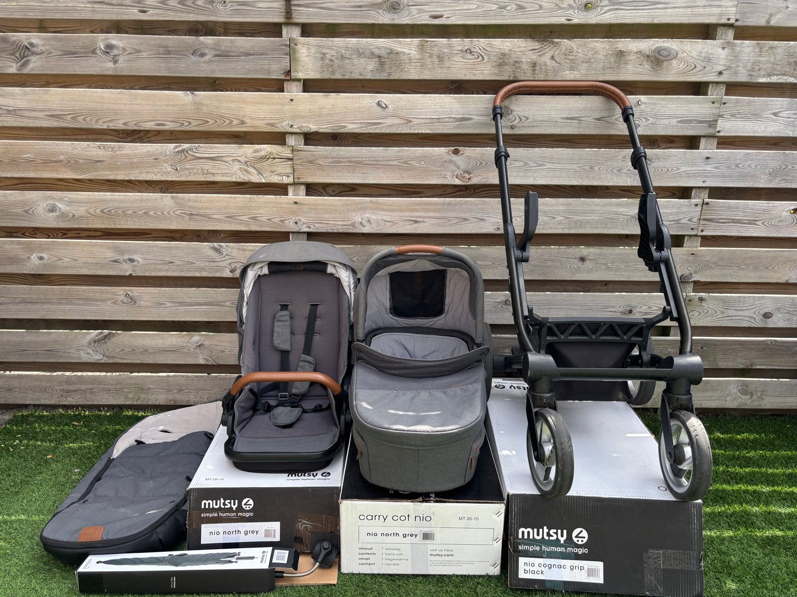 Complete Mutsy Nio Combiwagen met accessoires, Ophalen, Gebruikt, Combiwagen, Mutsy