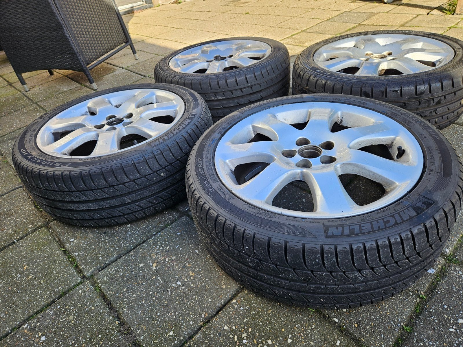 Toyota avensis 17 inch  5x100, Auto-onderdelen, Ophalen, 17 inch, Zomerbanden, 225 mm