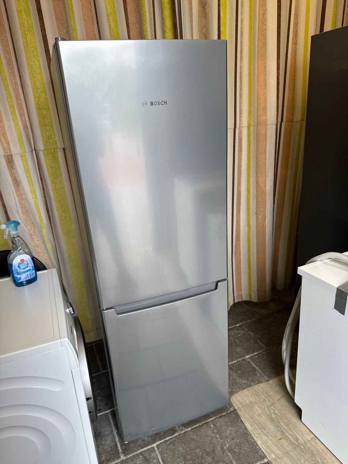 Grijze Nofrost KoelVriescombinatie | BOSCH | Schoon en Goed, Witgoed en Apparatuur, Koelkasten en IJskasten, Ophalen, Gebruikt