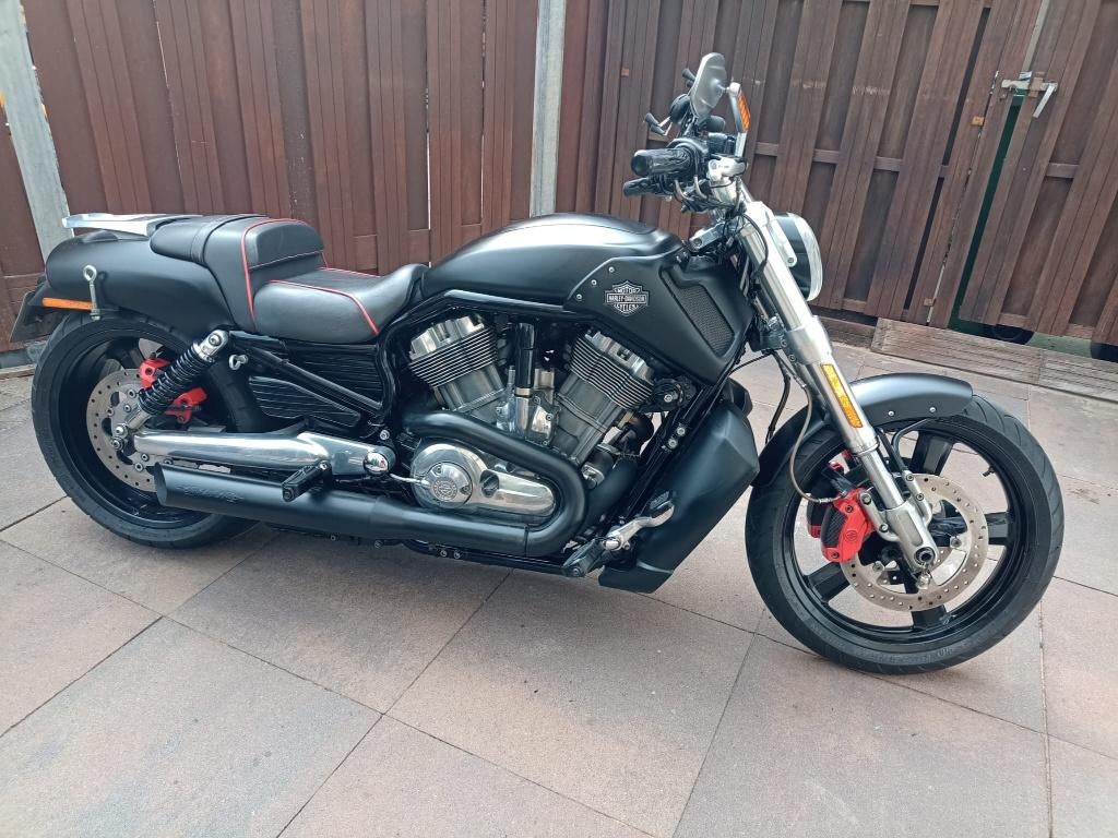 Harley- Davidson V-ROD Muscle VRSCF, 2 cilinders, Occasion, Chopper, Particulier