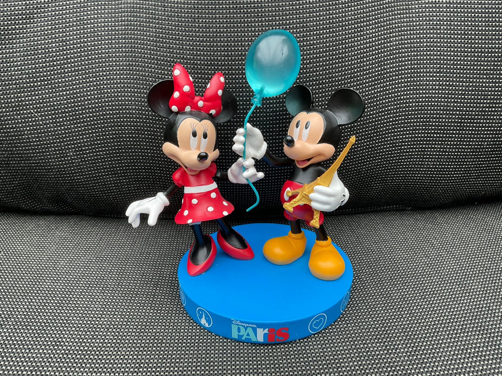 Nieuw zgan Disneyland Parijs Mickey en Minnie Mouse beeld, Ophalen, Mickey Mouse, Nieuw, Beeldje of Figuurtje
