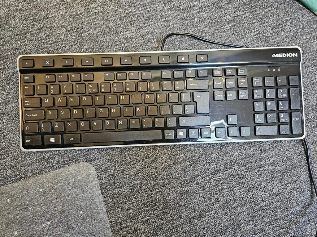 Medion Bedraad Toetsenbord (K28) -  met Multimediatoetsen, Computers en Software, Toetsenborden, Ophalen, Gebruikt, Multimediatoetsen