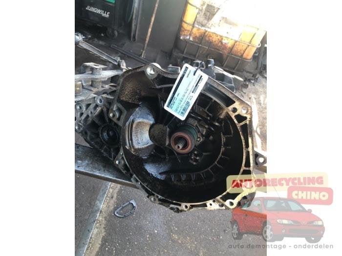 Versnellingsbak van een Opel Astra, Ophalen, Gebruikt, -, -