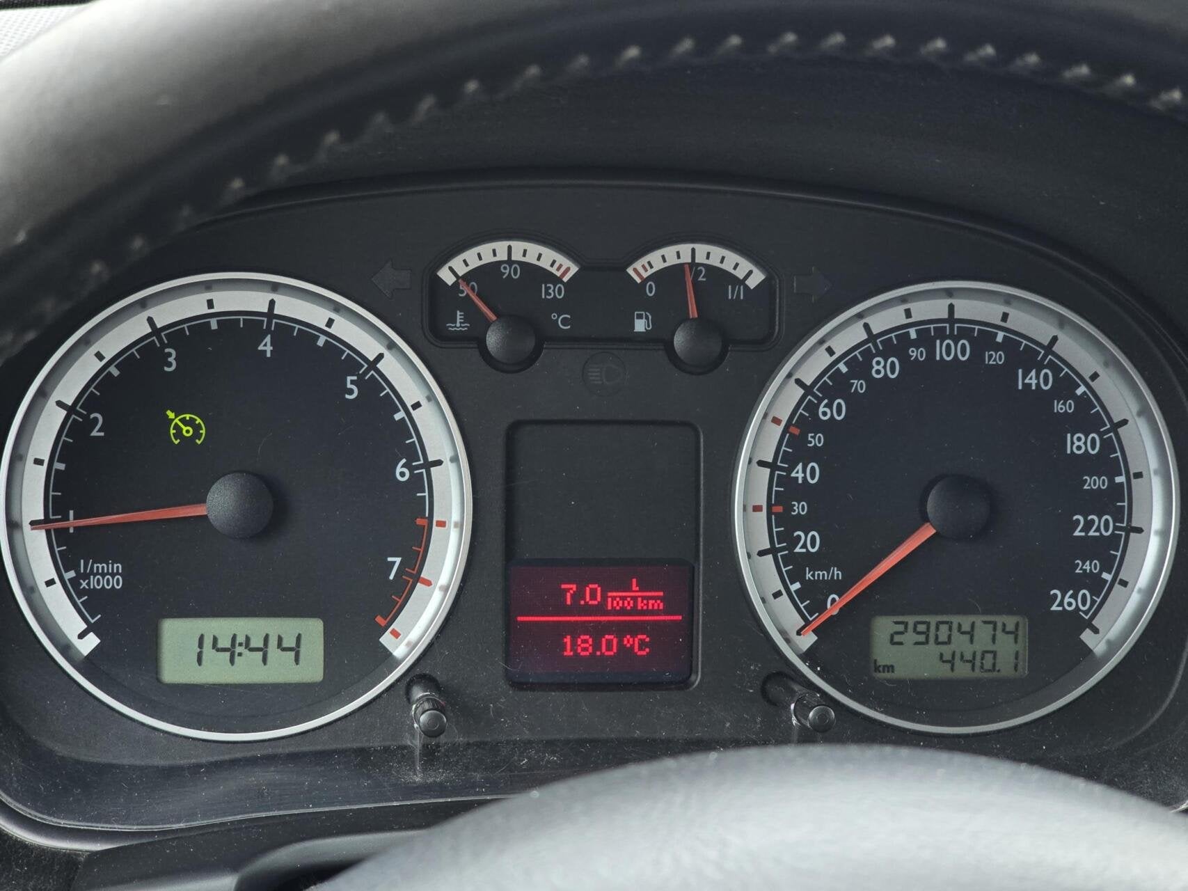 Volkswagen Bora 2.0 Highline Cruise/Bluetooth/Trekhaak/LMV, Stof, Gebruikt, Bora, 4 cilinders