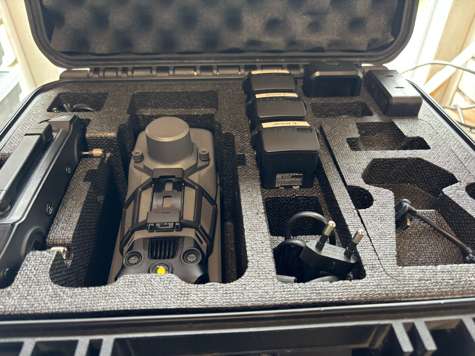 DJI Mavic 3 Enterprise met 4 accu's., Audio, Tv en Foto, Drones, Ophalen, Extra accu('s), Zo goed als nieuw, DJI