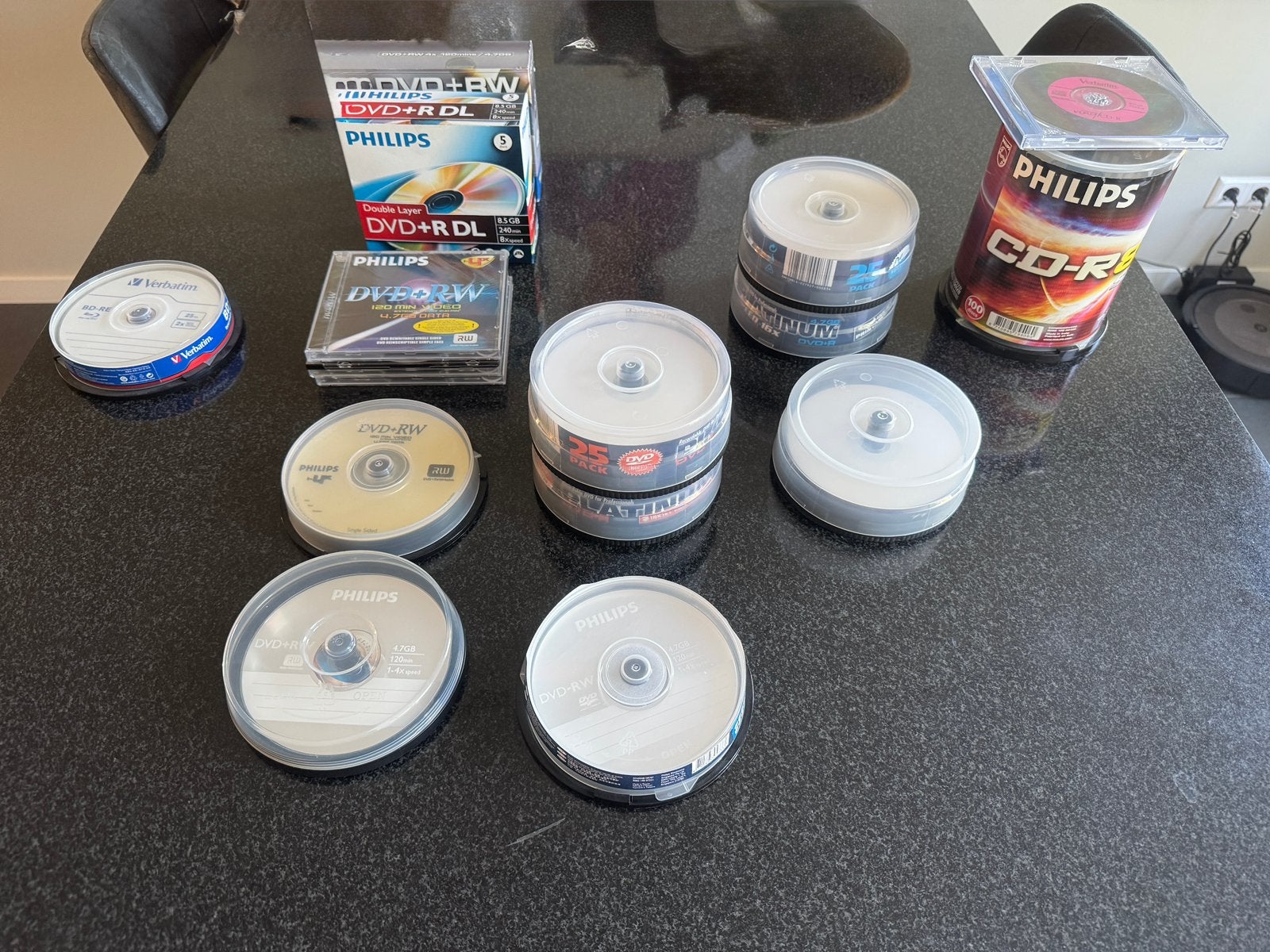 Grote partij nieuwe DVD rw , CD-R  en Blu-ray BD-R, Ophalen of Verzenden, Nieuw, Dvd, Herschrijfbaar