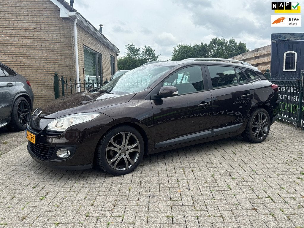Renault Mégane Estate 1.2 TCe Expression export | rijd scha, Auto's, Renault, Bedrijf, Te koop, Mégane, ABS, Airbags, Airconditioning