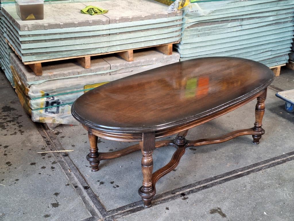 Vintage ovale kersenhouten tafel met gedraaide poten, Antiek en Kunst, Antiek | Meubels | Tafels, Ophalen